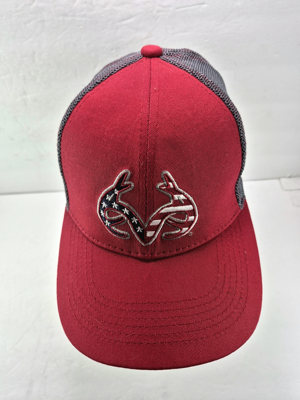 NWOT Realtree Patriotic Antler Stars & Stripes Trucker Hat Red Gray Snap Back